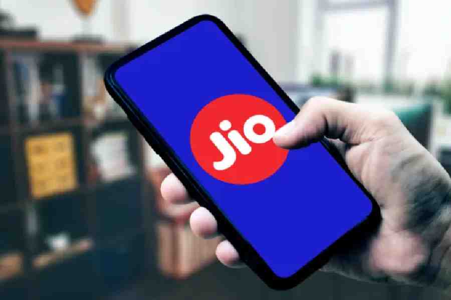 1692373618_jio