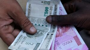 cash-indian-rupees-163335330316x9