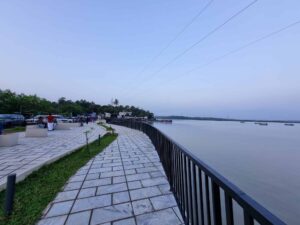 pullooppi-river-view-point-kannur-tourist-attraction-miS68J0nBQ