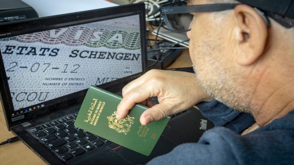 20250801042844_AFP__20210928__9NN6YH__v1__HighRes__MoroccoFranceVisa