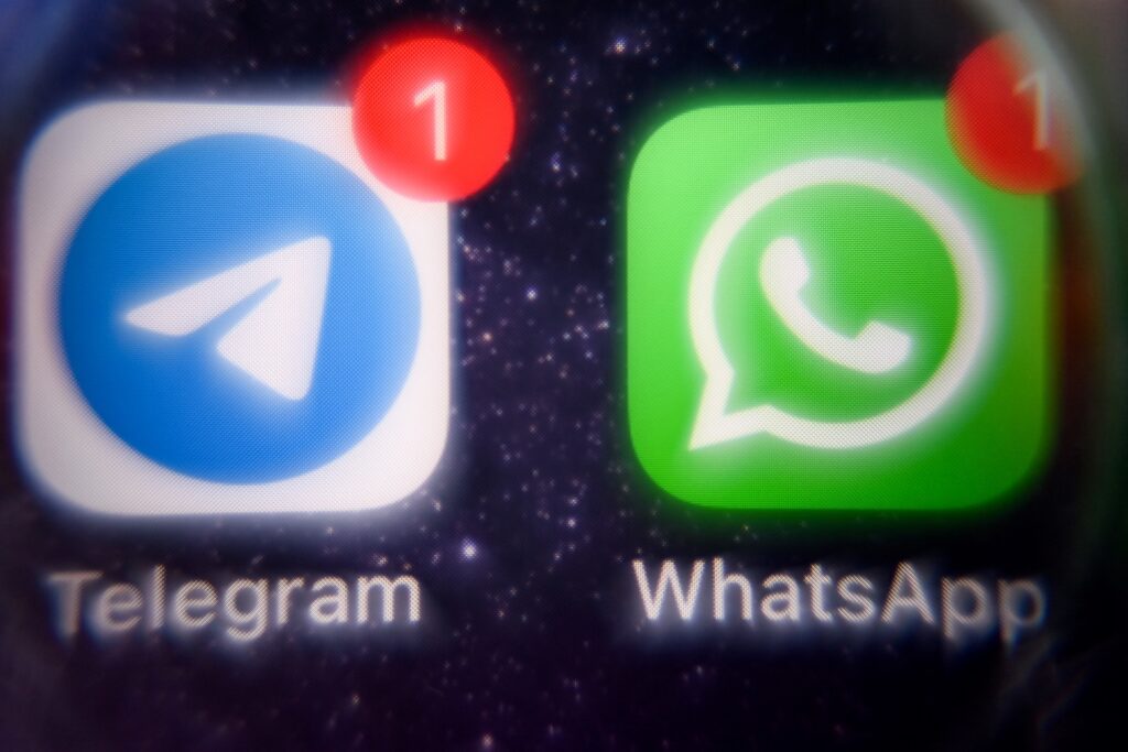 RUSSIA-INTERNET-TELEGRAM-WHATSAPP